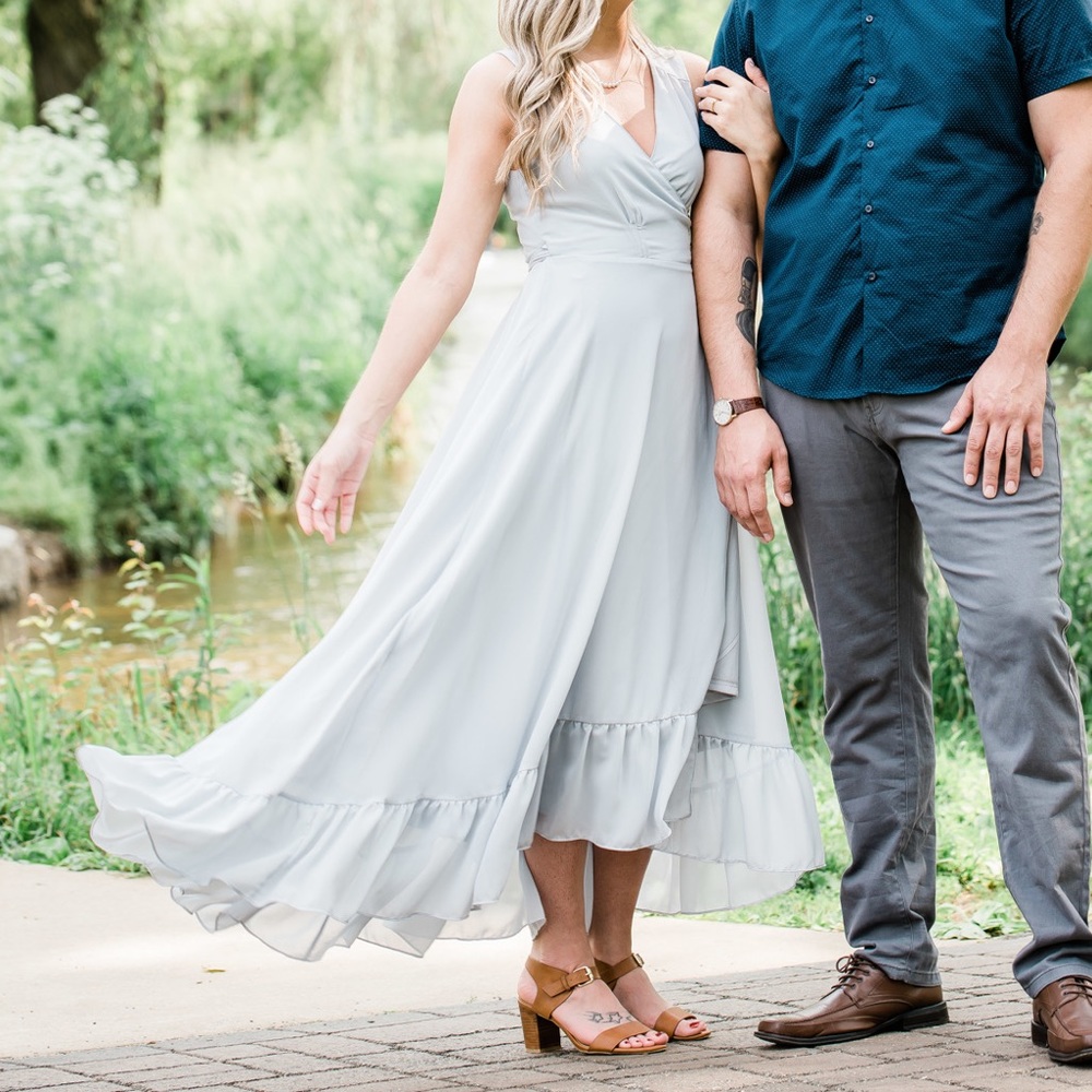Grey ruffled lulus maxi - Picture 8 of 8